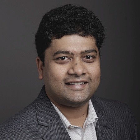 Naveen Dachuri - Cofounder & CTO at Yulu Bikes speaking at CIO Tech Leadership Conference & Awards Bengaluru 2026